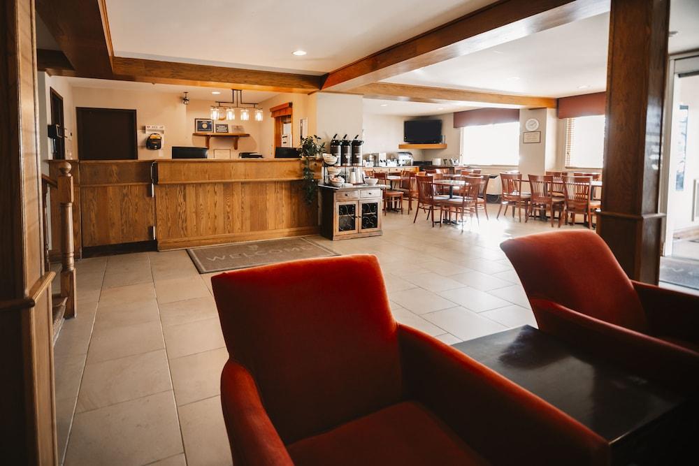 Travelodge Suites By Wyndham Regina - Eastgate Bay Extérieur photo
