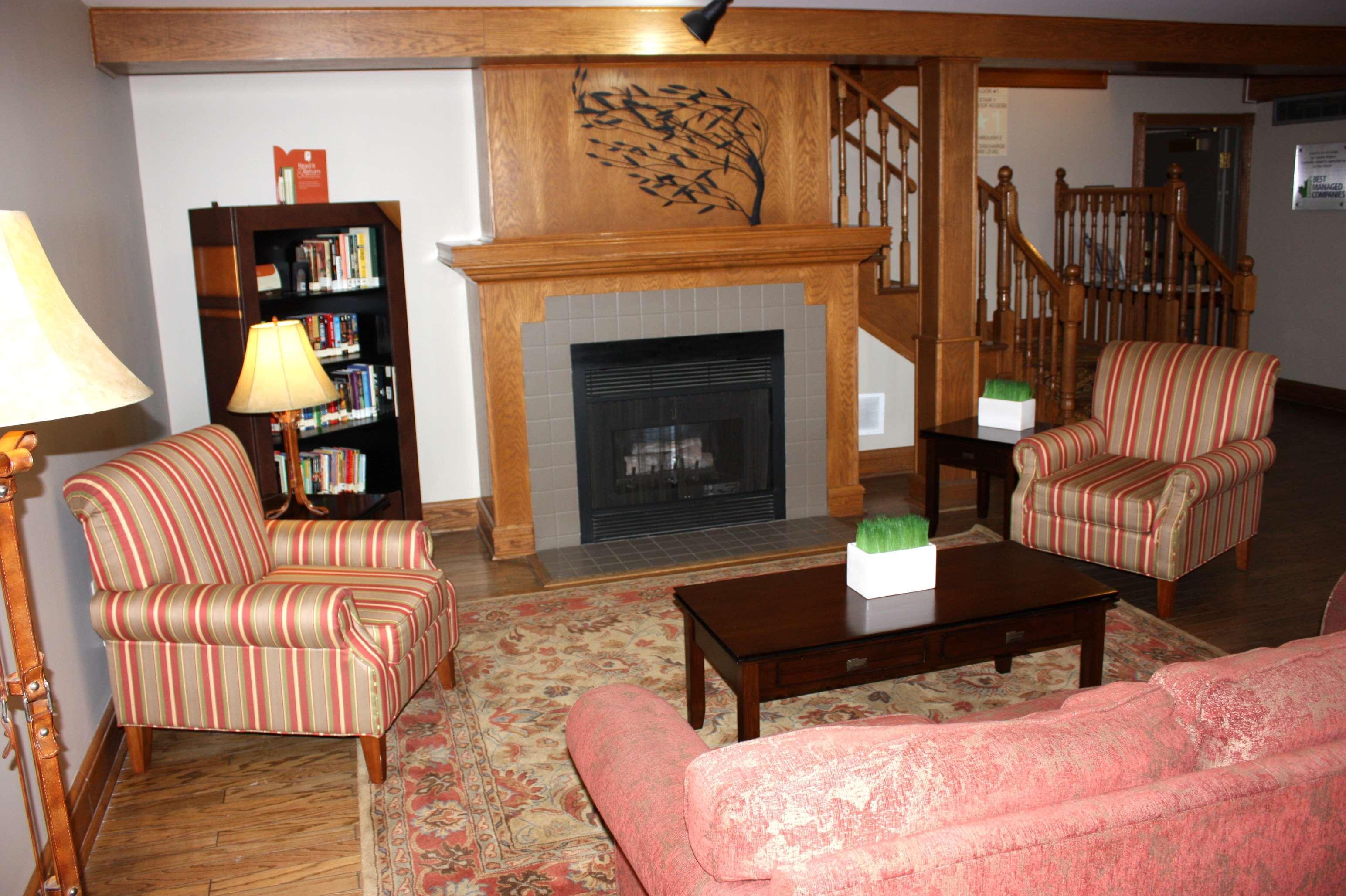Travelodge Suites By Wyndham Regina - Eastgate Bay Extérieur photo