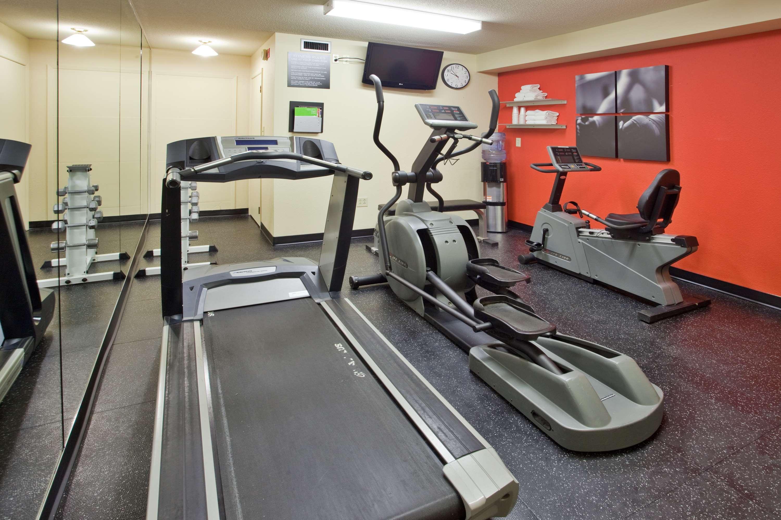 Travelodge Suites By Wyndham Regina - Eastgate Bay Extérieur photo