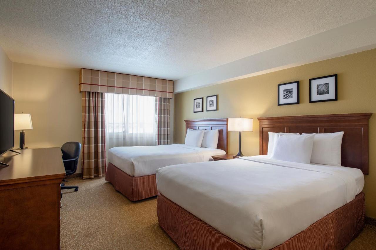Travelodge Suites By Wyndham Regina - Eastgate Bay Extérieur photo