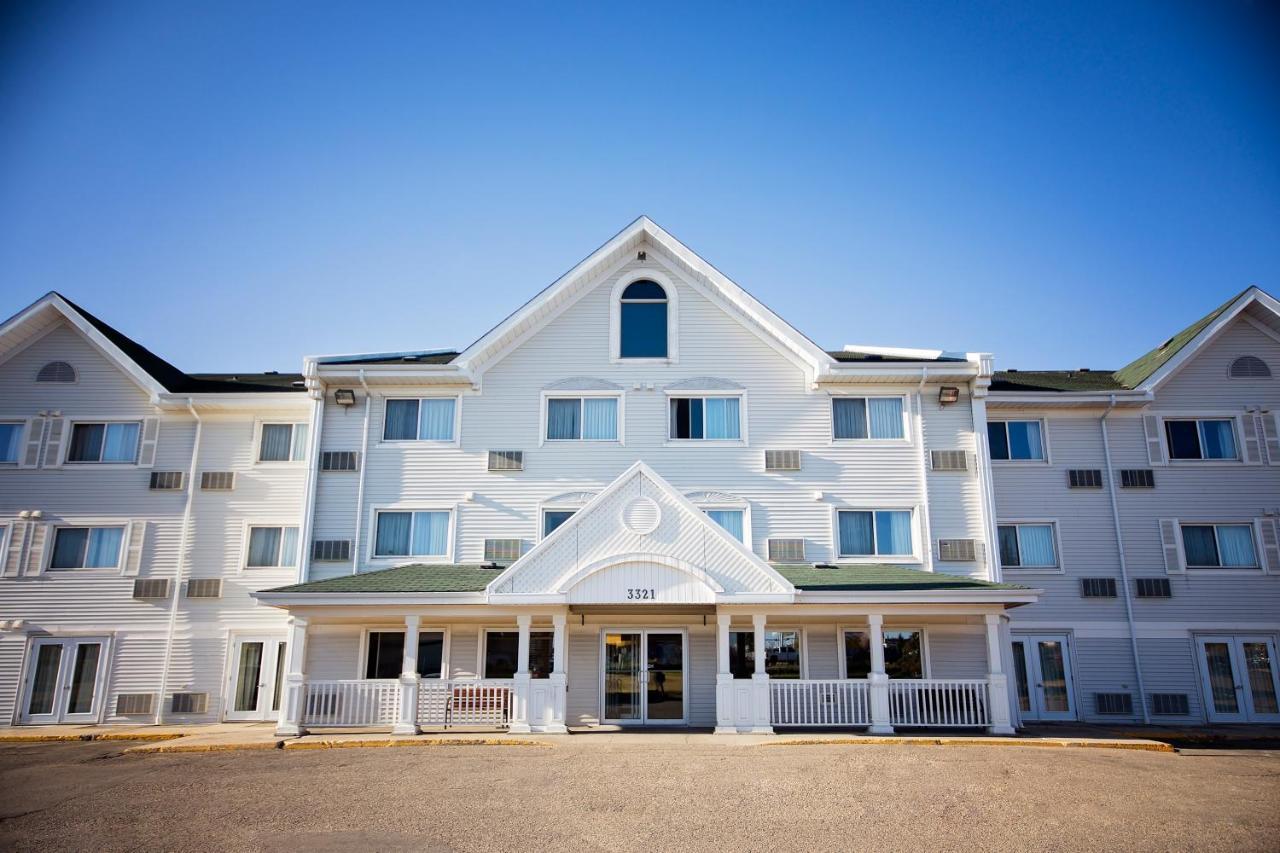 Travelodge Suites By Wyndham Regina - Eastgate Bay Extérieur photo