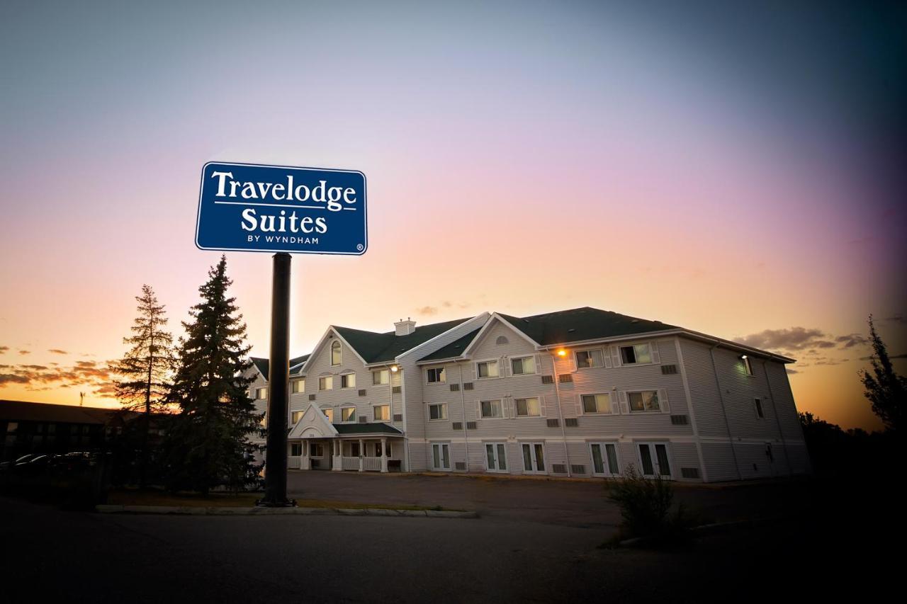 Travelodge Suites By Wyndham Regina - Eastgate Bay Extérieur photo