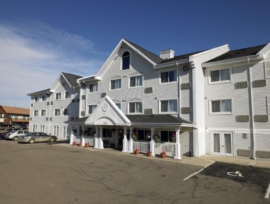 Travelodge Suites By Wyndham Regina - Eastgate Bay Extérieur photo